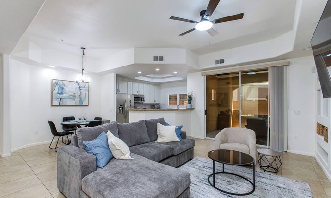 North Scottsdale Condo | Luxury 2-bedroom condo in Scottsdale!