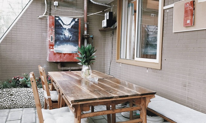 Wuhou Apartment | Luxury 2 Bedroom Rooftop Apartment with Garden Patio and Bar!