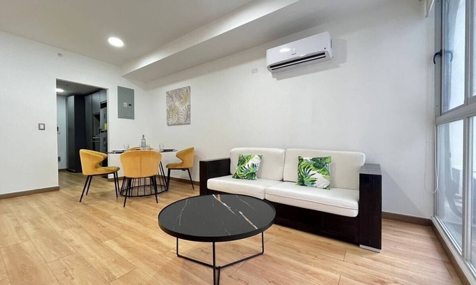 Marbella Apartment | Luxury 2 BR apt with free parking