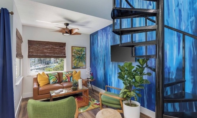 Melbourne Condo | Luxury 2 story condo with 2 bedrooms and 2 balconies in tranquil Melbourne