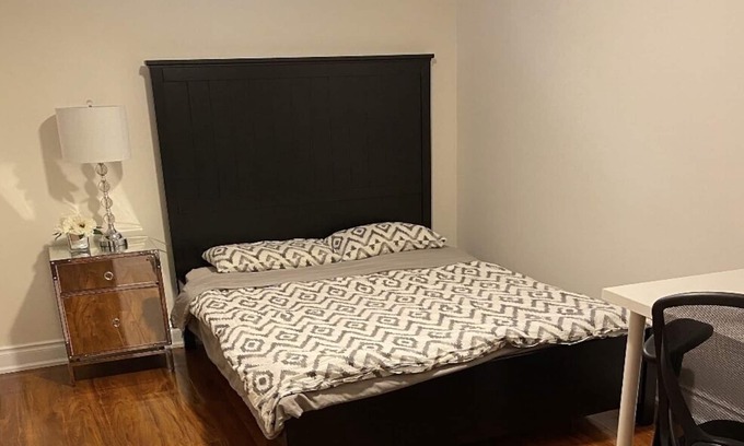 Richmond Hill Apartment | Luxury 2bedrooms basement
