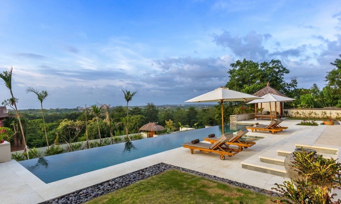 Pecatu Villa | Luxury 2BR Villa W/MAGNFICENT Ocean Views, Uluwatu - 2Min Drive To The Beach!