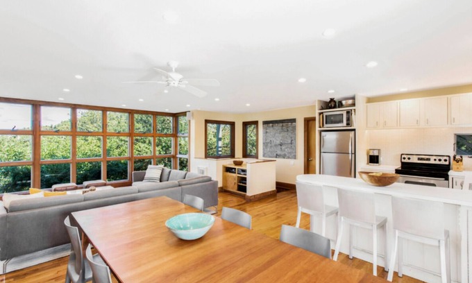 Fire Island Pines House | Luxury 3-bedroom Pines house with 360-degree views