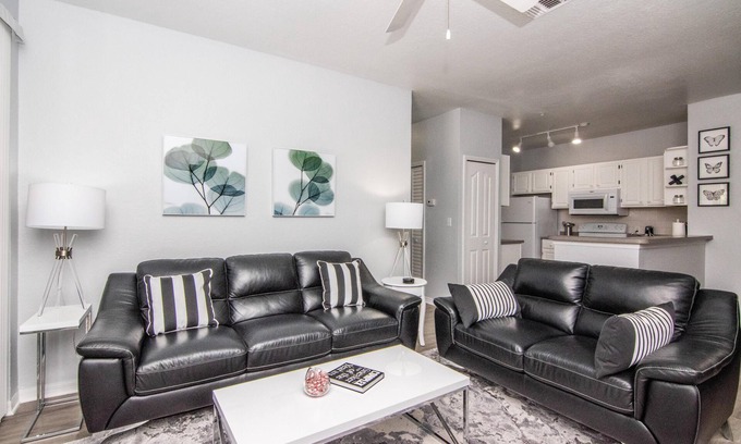 Greater Palm River Point CDC Condo | Luxury 3 Bedroom 2 Bath Condo. Close to Downtown Tampa.