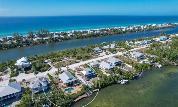 Palm Island House | Luxury 3 bedroom pool home on Kettle Harbor!