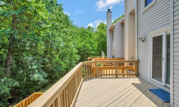 Franconia House | Luxury 3-bedroom Townhome in the heart of Alexandria - Sleeps 8