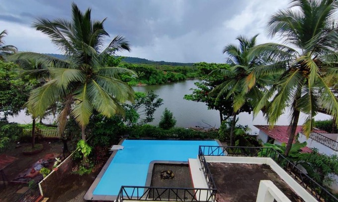 Bainguinim Villa | Luxury 3-BHK Villa with infinity Pool