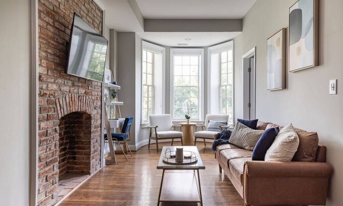 Pleasant Plains Apartment | Luxury 3BR+Parking | Heart of DC | Steps to Metro