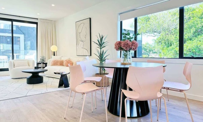 Greenlane Condo | Luxury 4B Townhouse in Greenlane - ASB Showgrounds