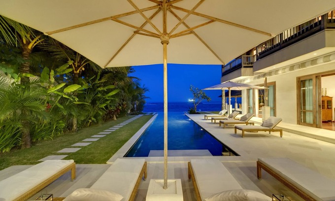 Candi Dasa Villa | Luxury 4BR Villa Waterfront - W/Private Swimming Pool!