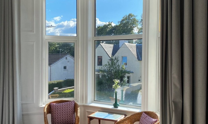 North West House | Luxury 5 bedroom Victorian Townhouse in Glasgow west. Perfect for families.
