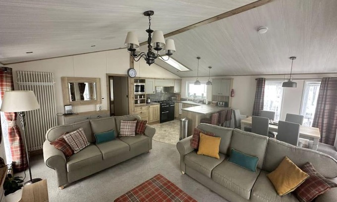 New Forest District Apartment | Luxury 6-8 Berth Lodge