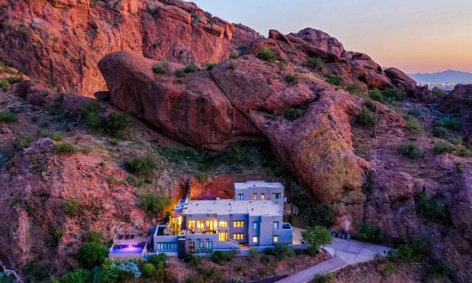Paradise Valley House | Luxury 7BR Dream Villa Top of Camelback Best Views