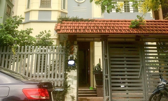 Ha Dong Villa | Luxury and Awesome lakeside's villa