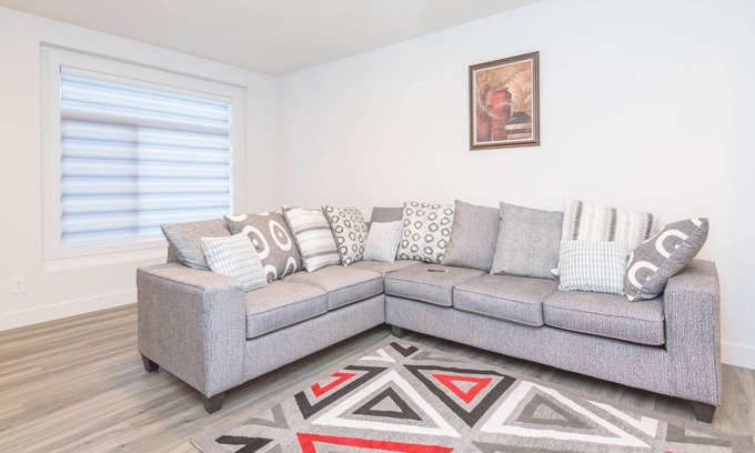 Southwest Edmonton House | Luxury and Comfort Combined.