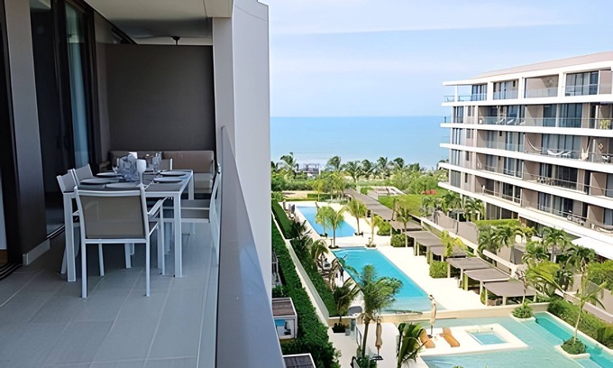 Zona Norte House | Luxury and privacy, view and direct exit to the sea!