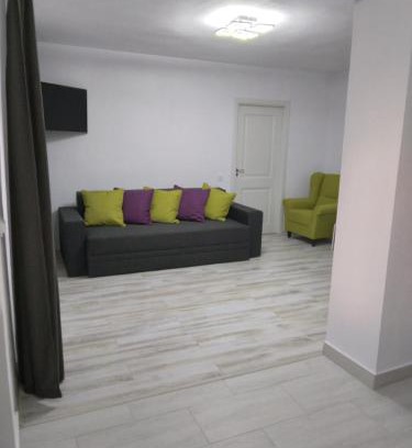 Curtea De Arges Apartment | Luxury apartament