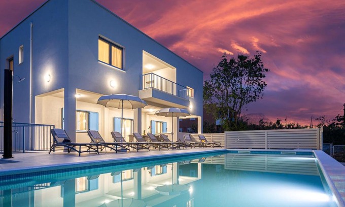Kastel Stari Apartment | Luxury Apartment Diana
