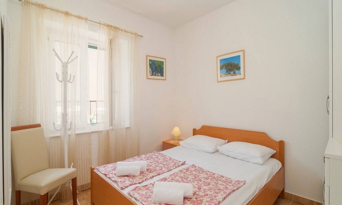Pucisca Apartment | Luxury apartment for 8 people