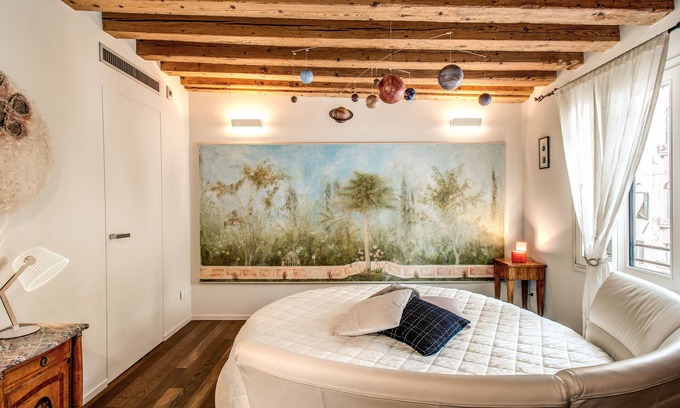 Castello Apartment | Luxury apartment in the former Ospizio delle Donzelle, near Biennale Gardens