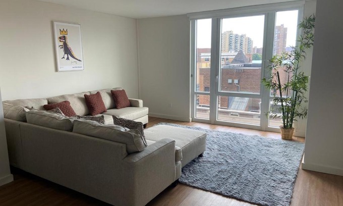 Getty Square Apartment | LUXURY APARTMENT IN YONKERS -10 MINS FROM NYC