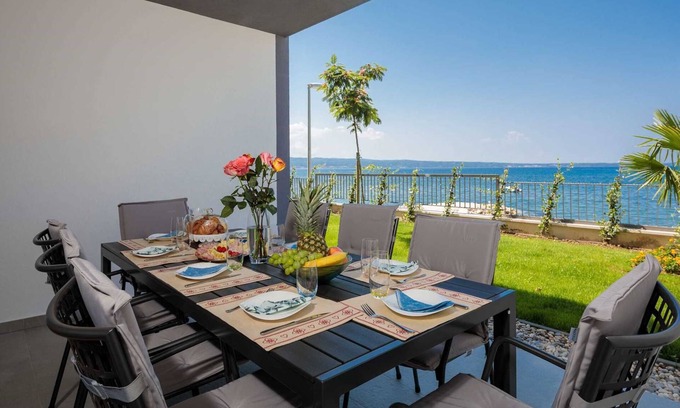 Podstrana Apartment | Luxury Apartment Ivan At Villa Four Brothers