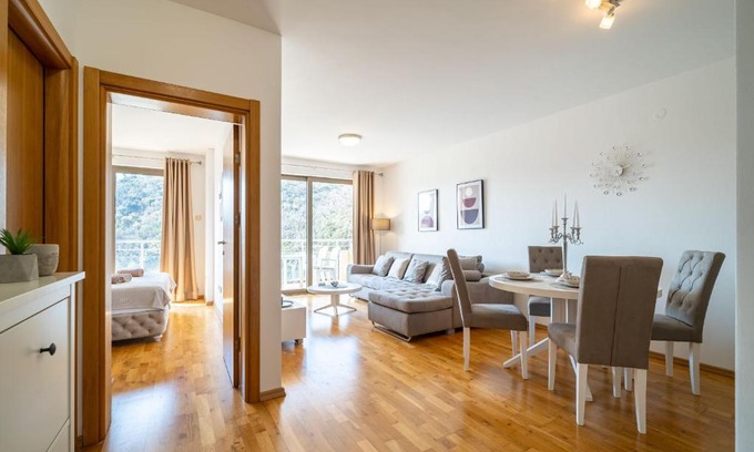 Przno Apartment | Luxury apartment near beach