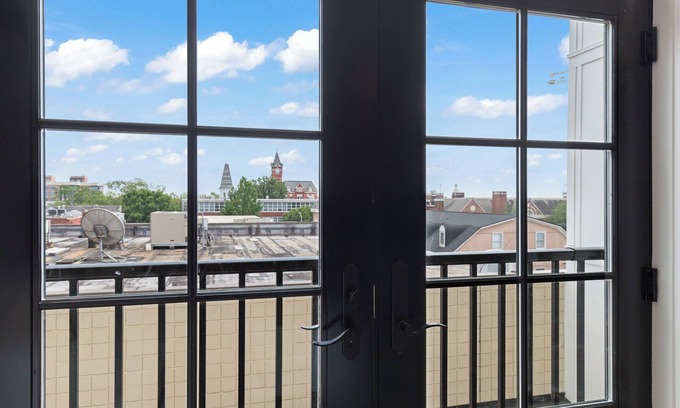 Auburn Apartment | Luxury Apartment over Target in Downtown Auburn - 208
