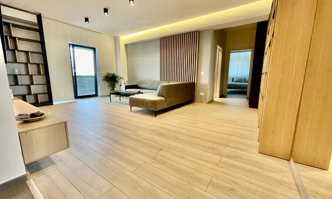 Craiova Apartment | Luxury apartment, private parking,7