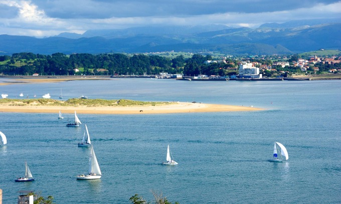 Santander Condo | Luxury apartment with stunning views over the bay of Santander