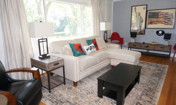Kalamazoo Apartment | Luxury Apartment with Patio