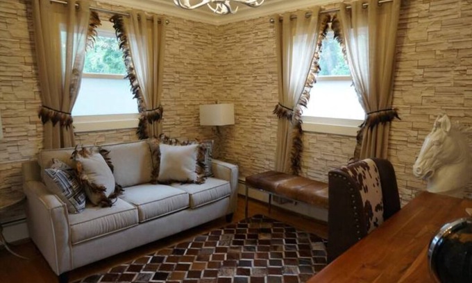 Kalamazoo Apartment | Luxury Apartment with Patio