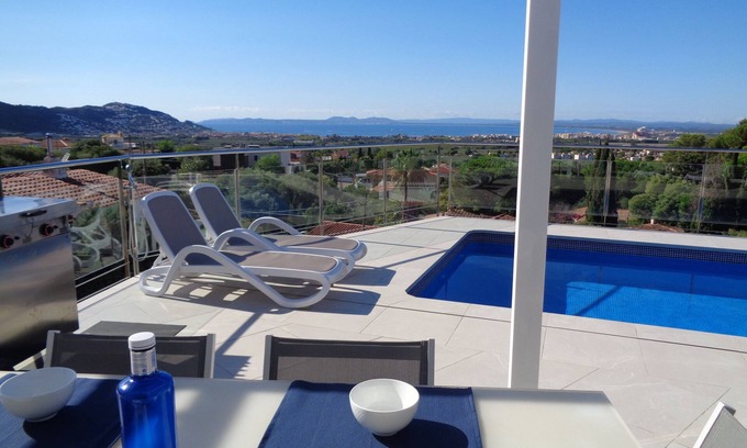 El Mas Fumats Villa | Luxury at Villa Rosas, Pool, Magical sea and mountain view