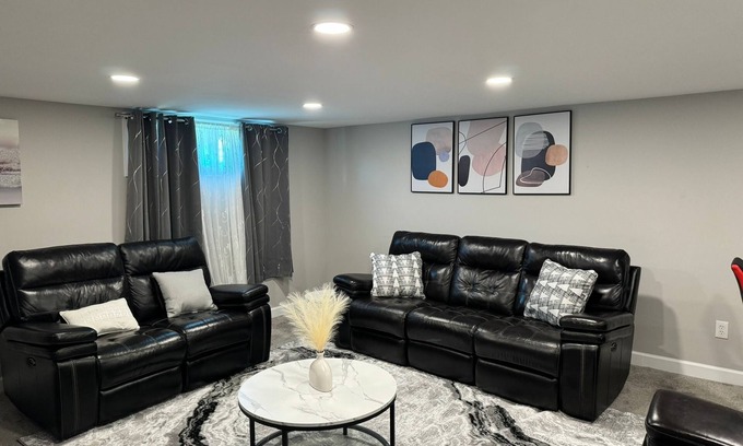 Lochearn Apartment | Luxury Basement Space Lochearn