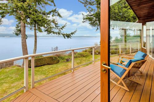 Langley House | Luxury Beach Home Ocean View Sonos