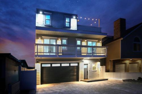 Silver Strand Villa | Luxury Beach Home - Steps to the Sand, Game Room, Firepit, Deck