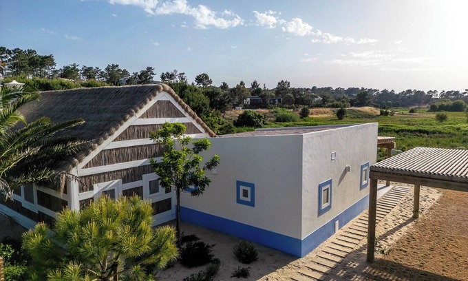 Carvalhal Villa | Luxury Beach House - only a short walk to the sea