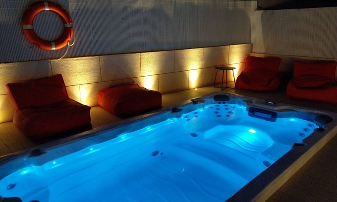 Cala Llombards House | Luxury Boutique Casa with a large SWIMSPA right by the sea!