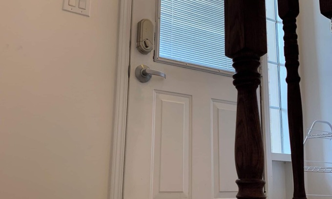 Halton Regional Municipality Apartment | Luxury Bright Walkout Apartment