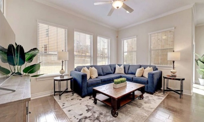 Georgetown House | Luxury Brownstone Getawayn