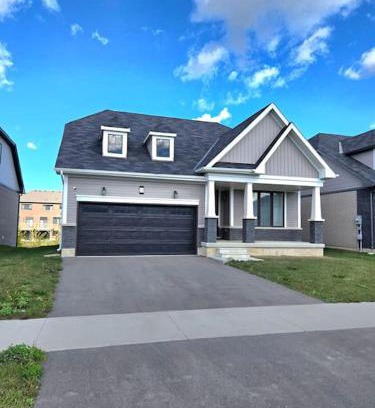 Thorold Apartment | Luxury bungalow in Thorold near Niagara falls