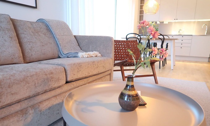 Hallonbergen Apartment | Luxury Business Apartment up to 4 people By City Living - Umami