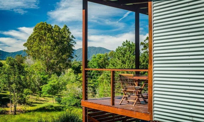 Bellingen Cabin | Luxury cabins on 7.5 acres of beautiful gardens, forest and waterways.