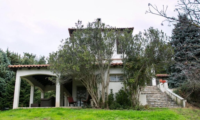 Serres Villa | Luxury Chez-Moi