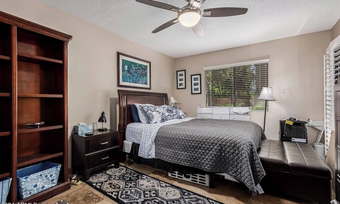 Camelback East Condo | Luxury Condo By Biltmore Country Club Golf Course off of Camelback and 32nd.