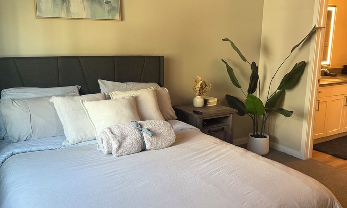 Northsight Condo | Luxury Condo in North Scottsdale – Prime Location Near Shopping, Dining & More!