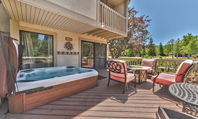 Park Meadows Condo | Luxury Condo, Private Hot Tub & Year-Round Recreation at Park City Racquet Club