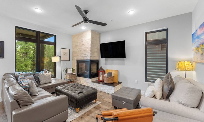 Willow Grove Condo | Luxury Condo w/Private Balcony for River Views & Access to Walking-Trails!
