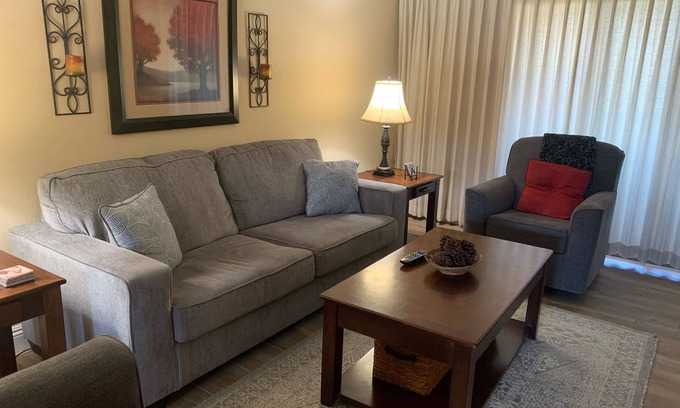 Paradise Valley Village Condo | Luxury Condo With Beautiful Golf Course and Mountain Views!
