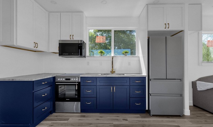 North Mountain House | Luxury Container Home